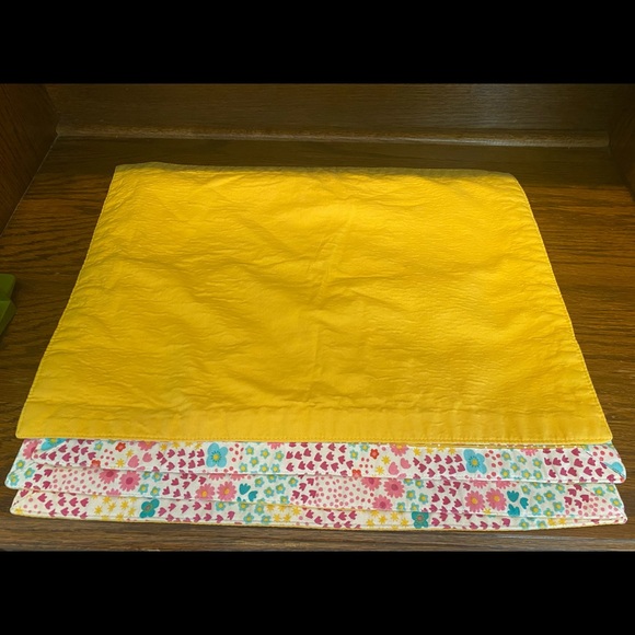Set of 4 Yellow and Spring flower Placemats - Picture 2 of 6